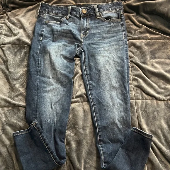 Super stretch size 4 American Eagle jeggings - Picture 3 of 8